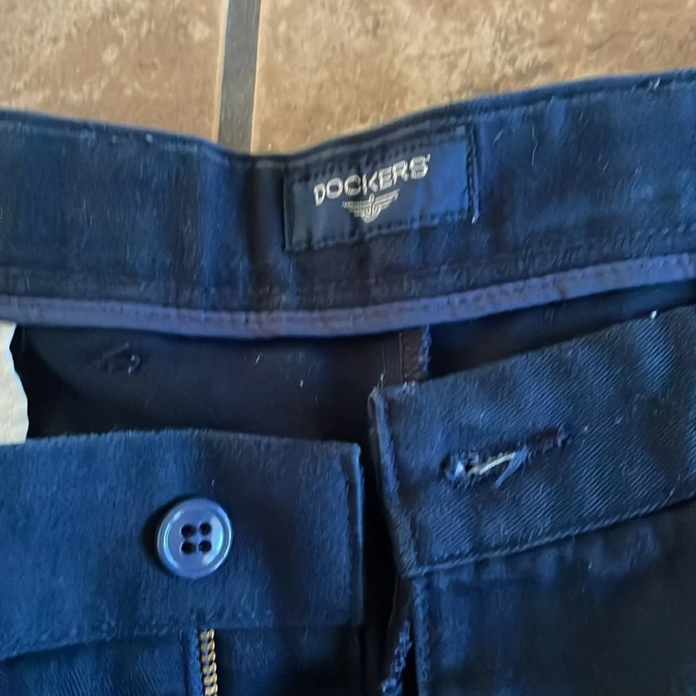 Dockers shorts - Picture 3 of 4